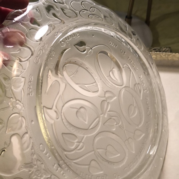 Imperial Glass 12 Days of Christmas  8 3/4" Collector's Plate  "5 Golden Rings" - Picture 5 of 9